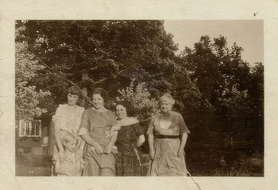 early photos, no. 5