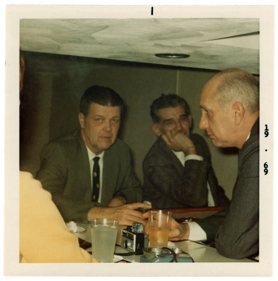 Fotron, no. 67 — another frame