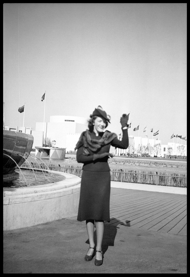 Waving by the fountain